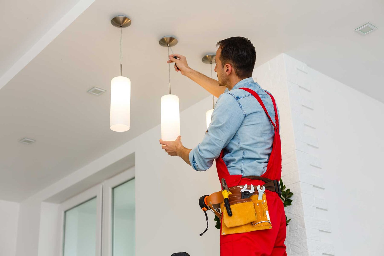 Electrician ceiling lamp installation price quote - báo giá lắp đặt đèn trần chi tiết năm 2026 - quangcao3m.com